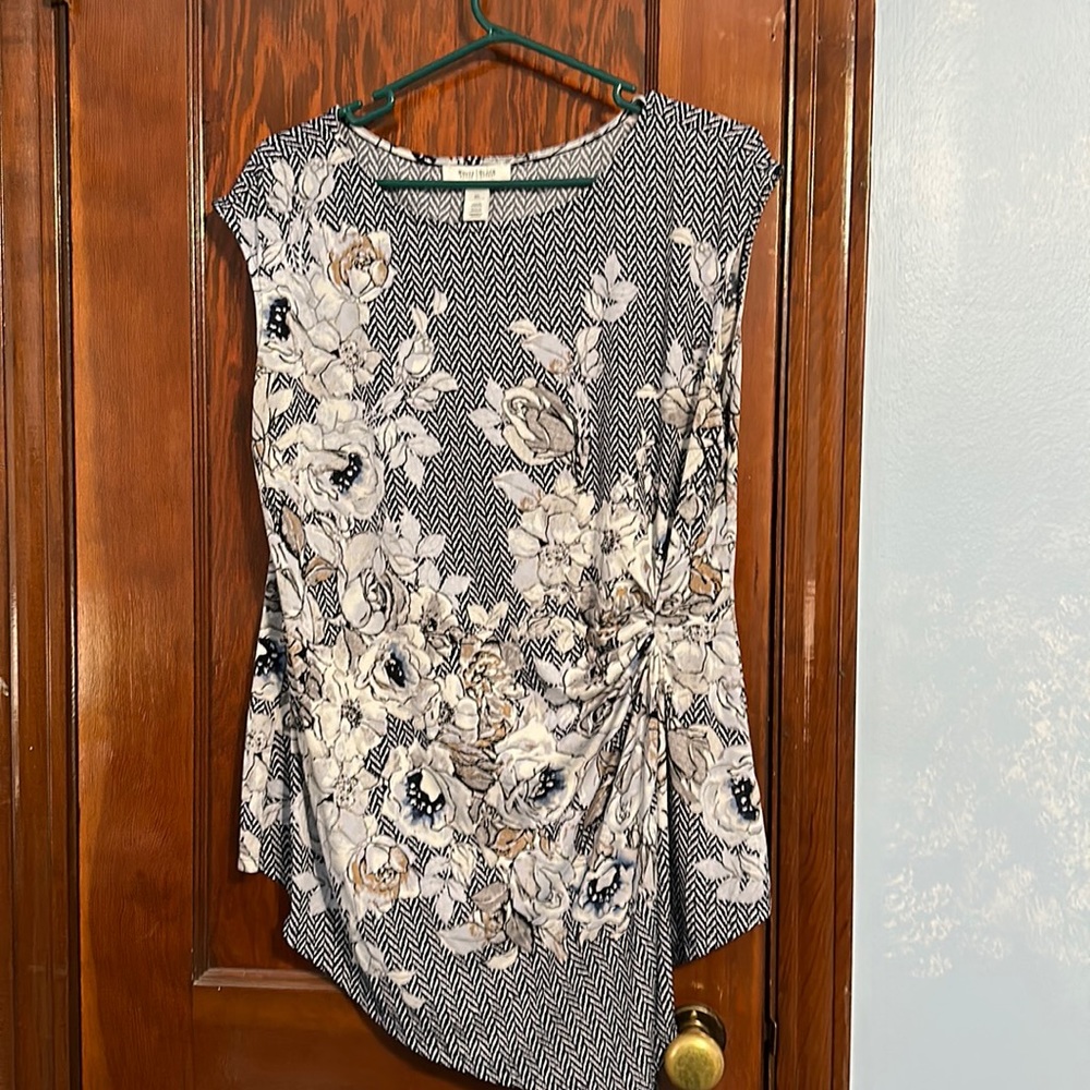 White House Black Market Blouse